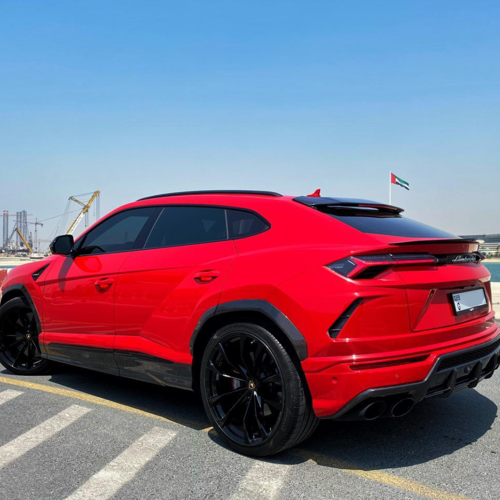 Lamborghini URUS Red